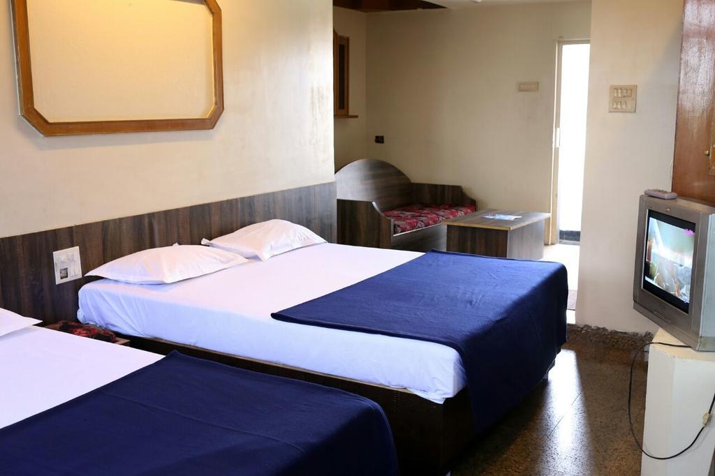 Viva Guest House ปณชี ภายนอก รูปภาพ