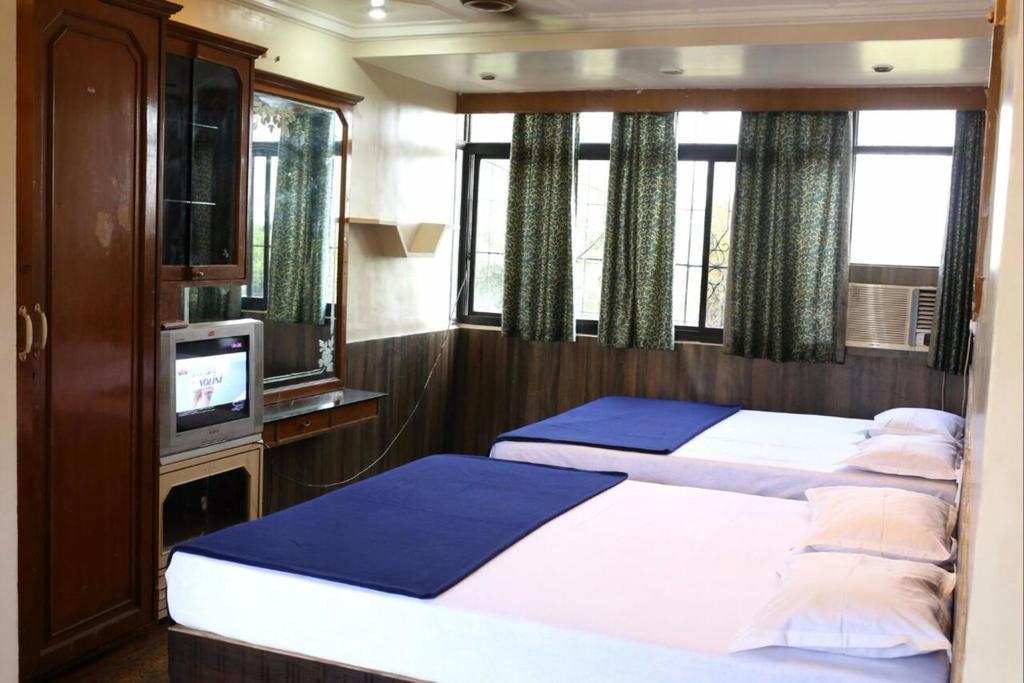 Viva Guest House ปณชี ภายนอก รูปภาพ