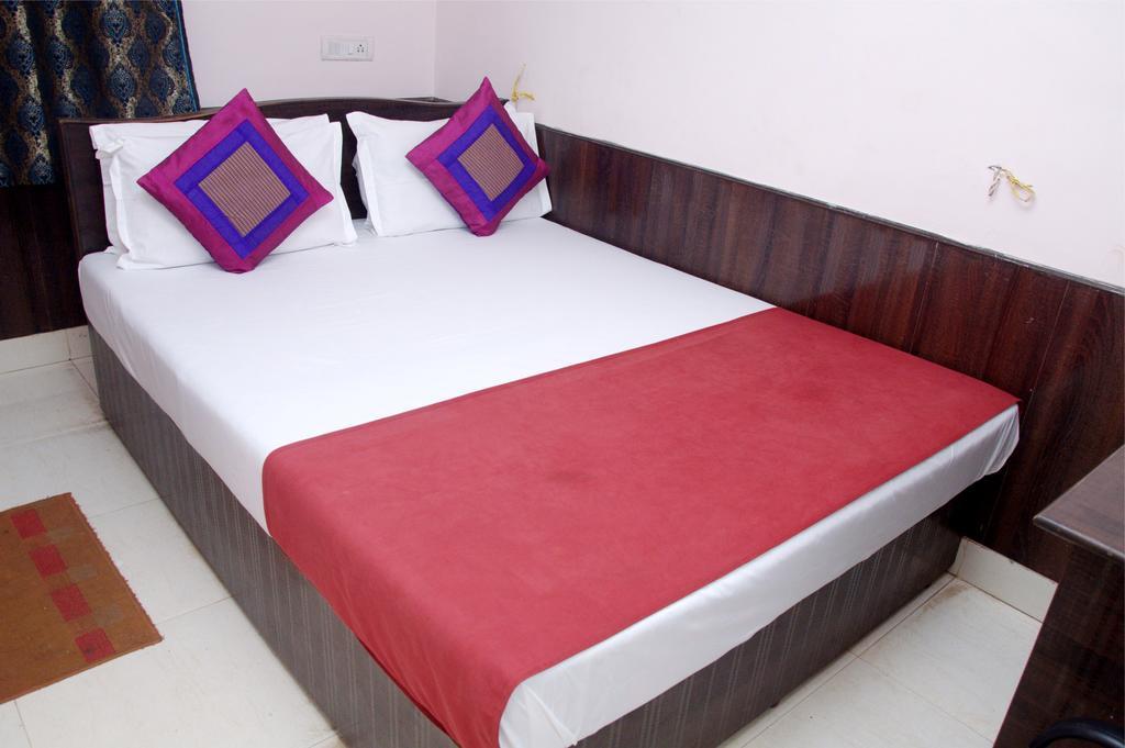 Viva Guest House ปณชี ภายนอก รูปภาพ