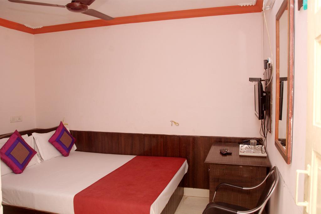 Viva Guest House ปณชี ภายนอก รูปภาพ