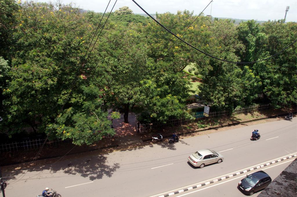 Viva Guest House ปณชี ภายนอก รูปภาพ