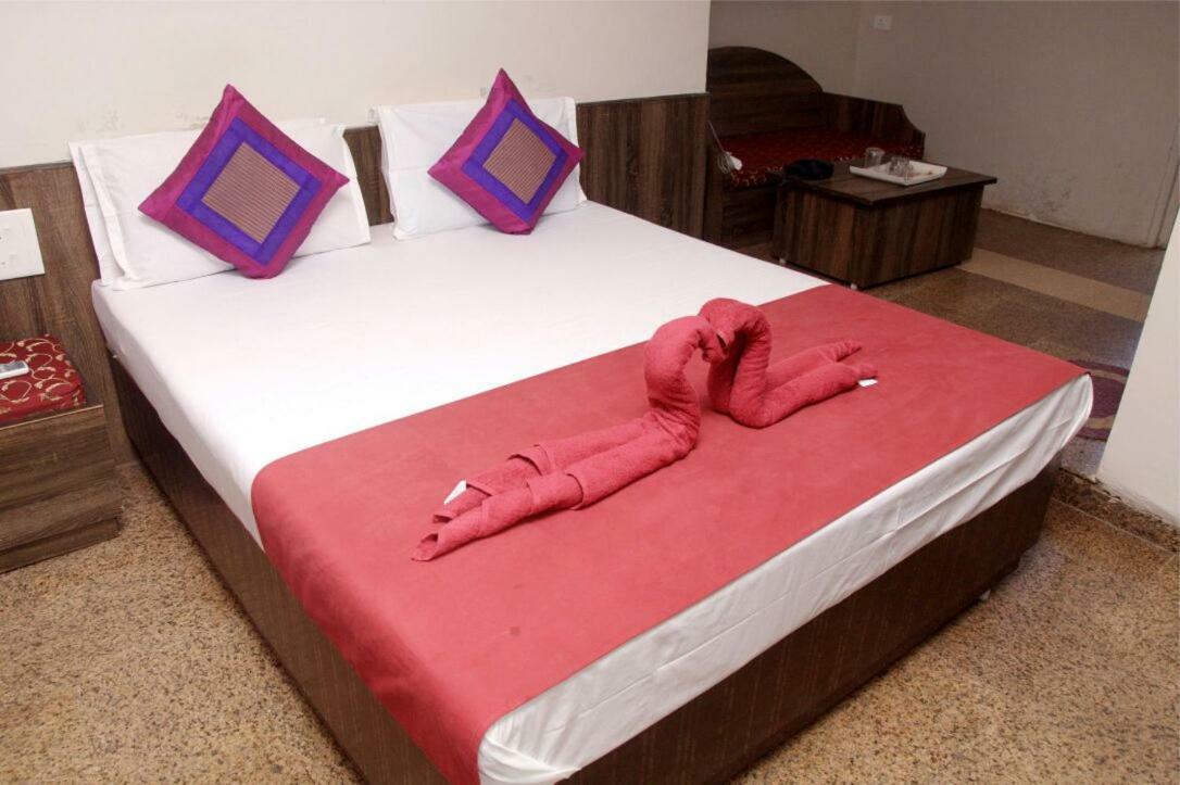 Viva Guest House ปณชี ภายนอก รูปภาพ